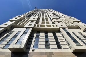 Демонтирован подъемник на корпусе А проблемного ЖК «Академ Палас»