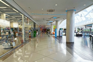 В Москве выданы разрешения на возведение 25 объектов торговли и услуг с января