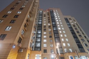 Около 1,8 тыс. москвичей из трех округов начинают переселение по реновации