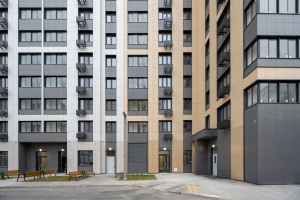 Более 400 москвичей заключили договоры на квартиры по программе реновации в доме на улице Милашенкова