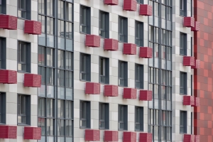 Жильцы 10 старых домов в районе Восточный переехали по реновации