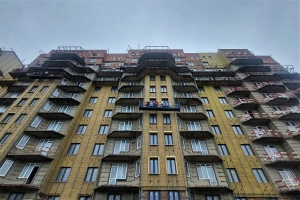 Во втором корпусе проблемного ЖК «Воскресенское» началась отделка МОП