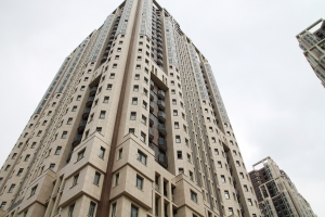 Завершена кладка стен техпомещений на втором этаже стилобата проблемного ЖК «Академ Палас»