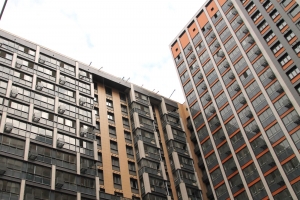 В паркинге проблемного ЖК «Терлецкий парк» установили колесоотбойники