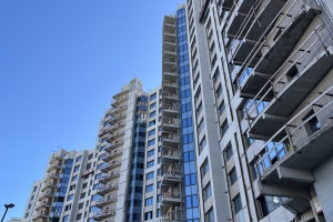 В паркинге проблемного ЖК «Квартал Триумфальный» завершена отделка спецпомещений