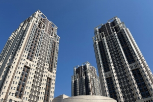 Завершилась установка МАФ на крыше стилобата проблемного ЖК «Академ Палас»