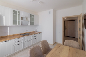 Первые семьи переехали в жилой комплекс по реновации на Бескудниковском бульваре