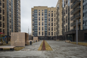 Почти 760 москвичей заключили договоры на жилье по реновации в новостройке на ул. Совхозная