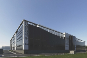 Производственный корпус на Рябиновой улице оформят перфорированными панелями