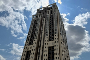 На минус 2-3 этажах паркинга ЖК «Академ Палас» нанесено напольное полимерное покрытие