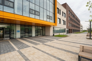 Собянин: почти 300 школ и детских садов возвели в столице с 2020 года