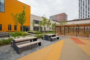 Почти 90 социально значимых объектов столицы получили адреса за семь месяцев