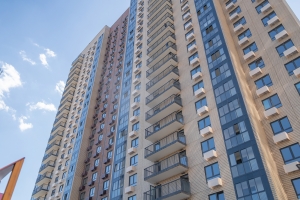 Строительство шести жилых комплексов по реновации завершилось в мае