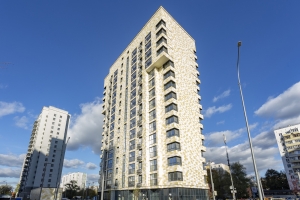 Почти 150 москвичей начали переезд в новостройку по реновации в районе Лосиноостровский