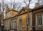 Деревянную усадьбу ХIX века в Гусятниковом переулке ждет реставрация