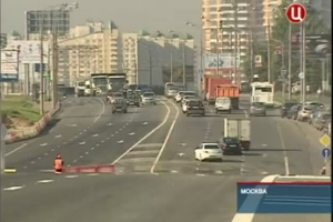 На западе столицы открылась новая двухуровневая эстакада с бессветофорным движением