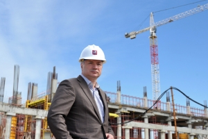 Москва не будет сокращать объемы жилищного строительства и ввода социальной инфраструктуры - Хуснуллин