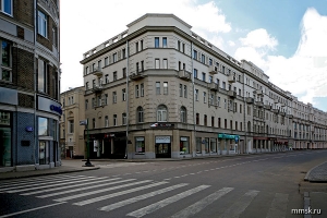 В Красносельском районе отремонтируют жилой дом