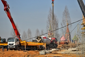 Более 120 видов многолетних растений высадят в «Зарядье» весной