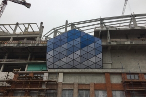 Стадион «Динамо»: монтаж «чешуи», лифтов и эскалаторов