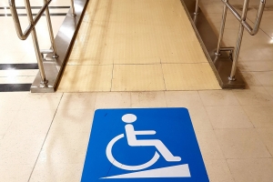 Проектирование и создание пространств для людей с инвалидностью: вызовы отрасли