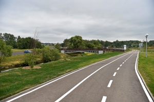 К дачному участку — по новенькому асфальту