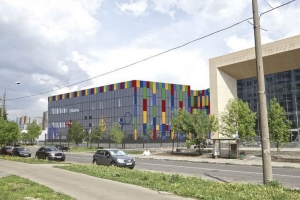 Фасад спорткомплекса в Новокосино украсят фигуры спортсменов