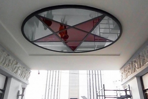 Над вестибюлем станции метро «Сокольники» засияла красная звезда