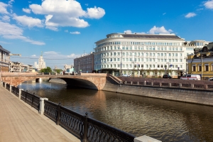 Малый Москворецкий мост отремонтируют