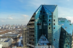 Долгострой «Синий зуб»: началась реконструкция высотки у метро «Юго-Западная»