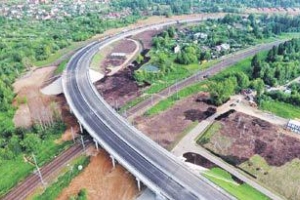 Более 100 км дорог строятся в новой Москве