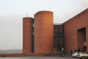 Палеонтологический музей имени Ю.А. Орлова: гигантская крепость в Тёплом Стане