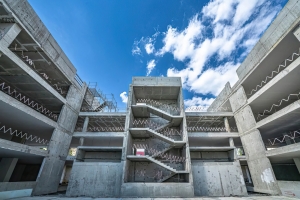 На месте долгостроя в Раменках возведут многоярусную парковку