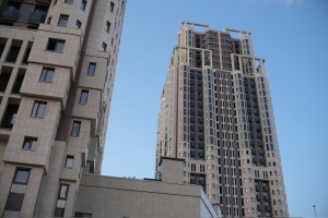 В проблемном ЖК «Академ Палас» завершено покрытие рампы полимером