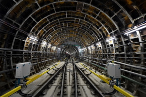 Около 3,3 тыс. км инженерных сетей уложили на первом участке Троицкой линии метро