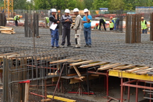 На чем стоит дом построить?