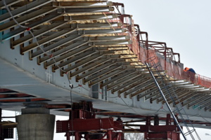 Одна из самых длинных эстакад в столице готова на три четверти – Бочкарёв