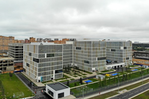 Детский корпус больницы в Коммунарке готов на 70%