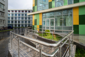 103 квартиры для маломобильных жильцов обустроили с начала года в новостройках по реновации