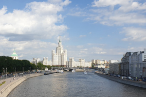 Рядом с высоткой на Котельнической набережной реконструируют православную школу