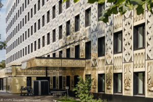 На территории Яузской больницы модернизируют инженерные сети