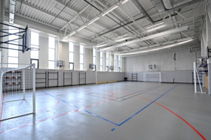 Учебный корпус с двумя спортзалами построили в районе Кунцево