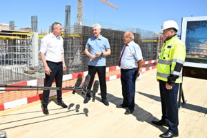 Строительство новых кластеров инновационного научно-технологического центра МГУ «Воробьёвы горы». С. Собянин, В. Садовничий, А. Бочкарёв