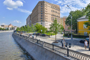 В столице благоустроили 32 набережные Москвы-реки