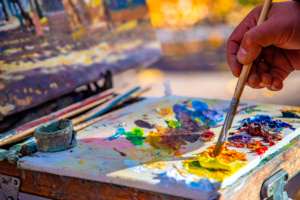 Стартовала передвижная выставка рисунков конкурса о Москве