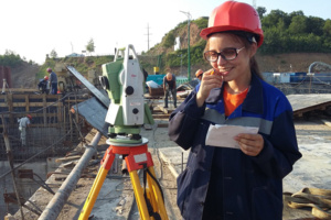 На стройки Москвы выйдут 14 студенческих отрядов этим летом