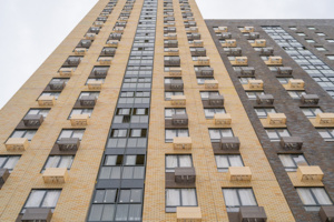 Более 440 жителей начали переезд в новостройку по реновации в Хорошёво-Мнёвниках