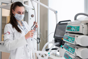 Три детско-взрослые поликлиники введут в ТиНАО в 2023 году — Жидкин