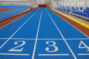 Для школы олимпийского резерва «Север» построили легкоатлетический манеж