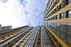 Свыше 780 семей переехали в новое жилье по реновации в Метрогородке